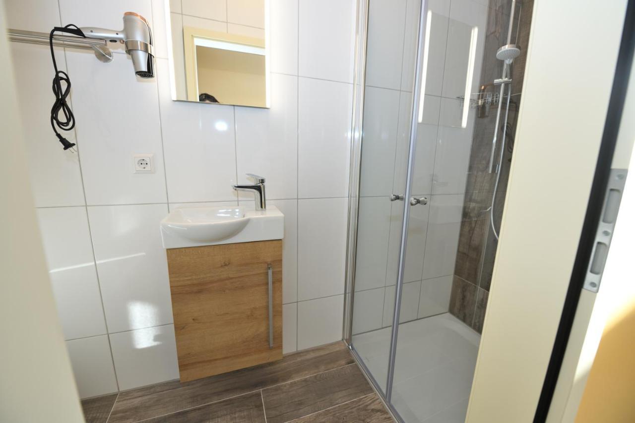Boardinghouse Am Welzbach Apartment Gau-Algesheim Екстериор снимка